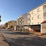 Mit Balkon Und Meerblick By Interhome شقة *