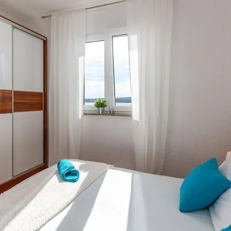 Apartamento Mit Balkon Und Meerblick By Interhome