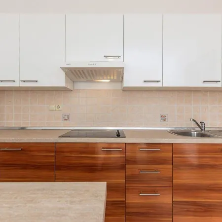 Mit Balkon Und Meerblick By Interhome *