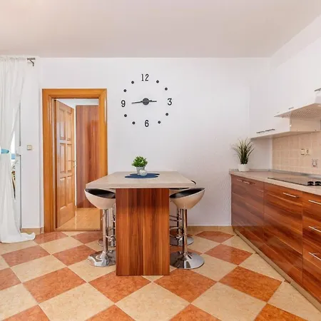 דירה Mit Balkon Und Meerblick By Interhome *